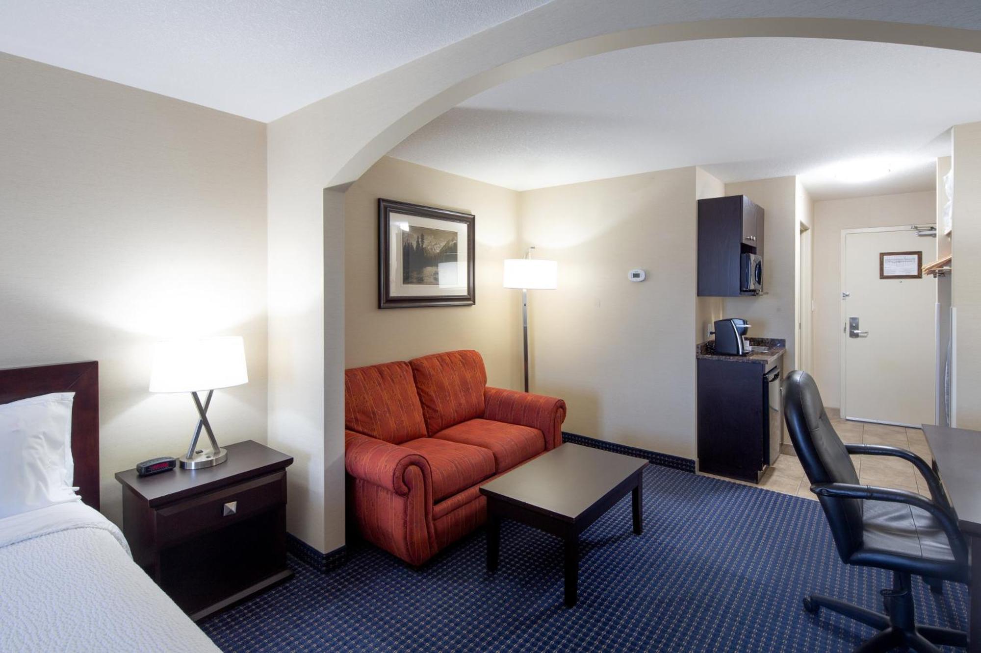 Holiday Inn Express Hotel & Suites Edson By Ihg Exterior foto